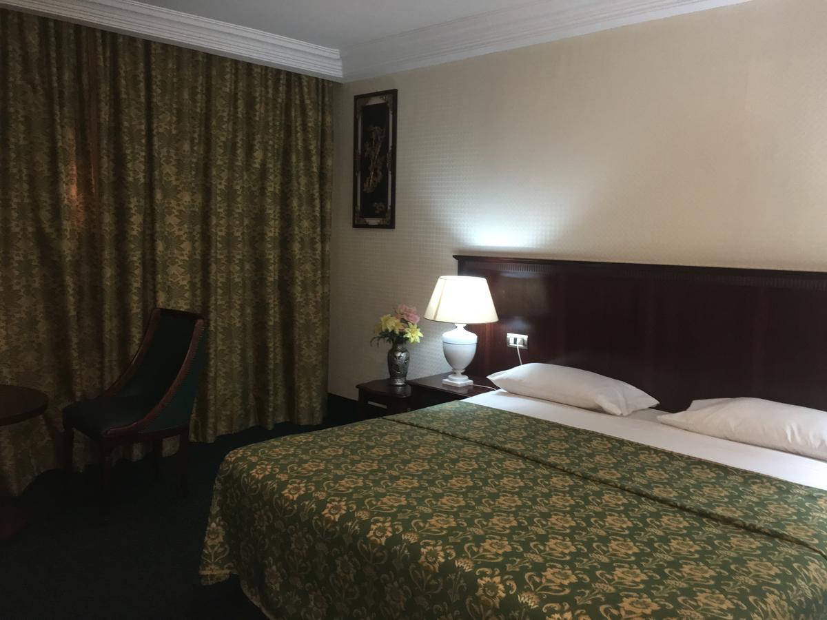 Hotel Palm Beach Ouagadougou Exteriér fotografie