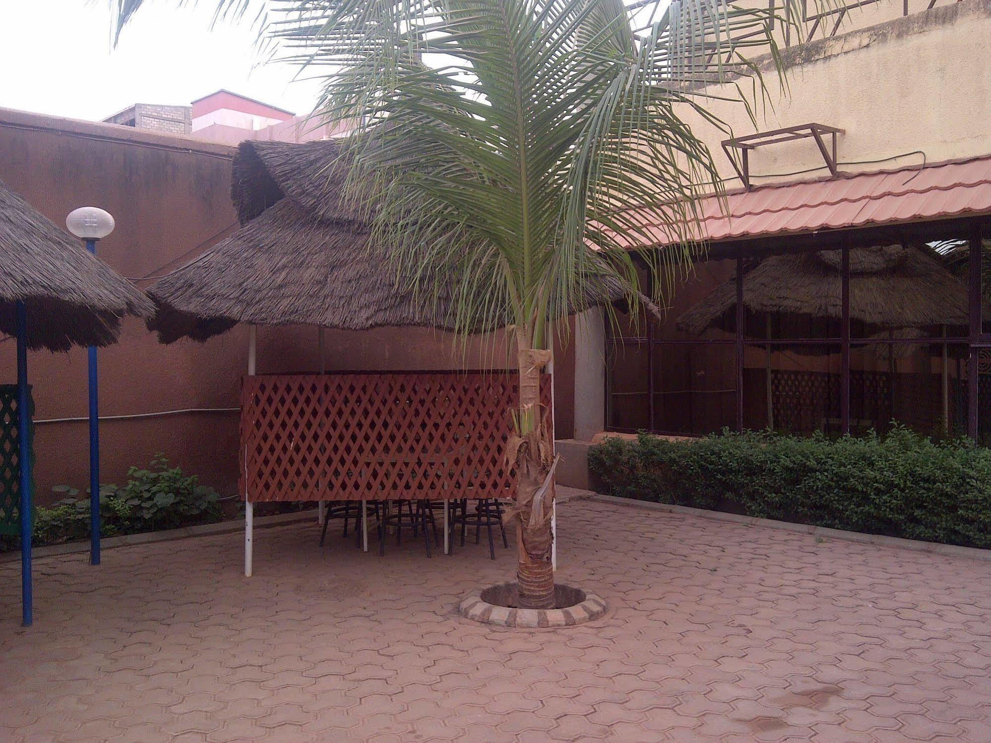 Hotel Palm Beach Ouagadougou Exteriér fotografie